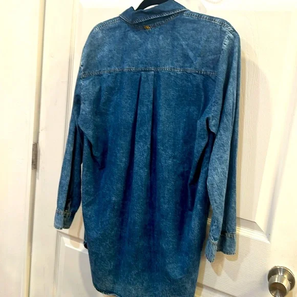 PQ Tilly Button Cover Up - NWT